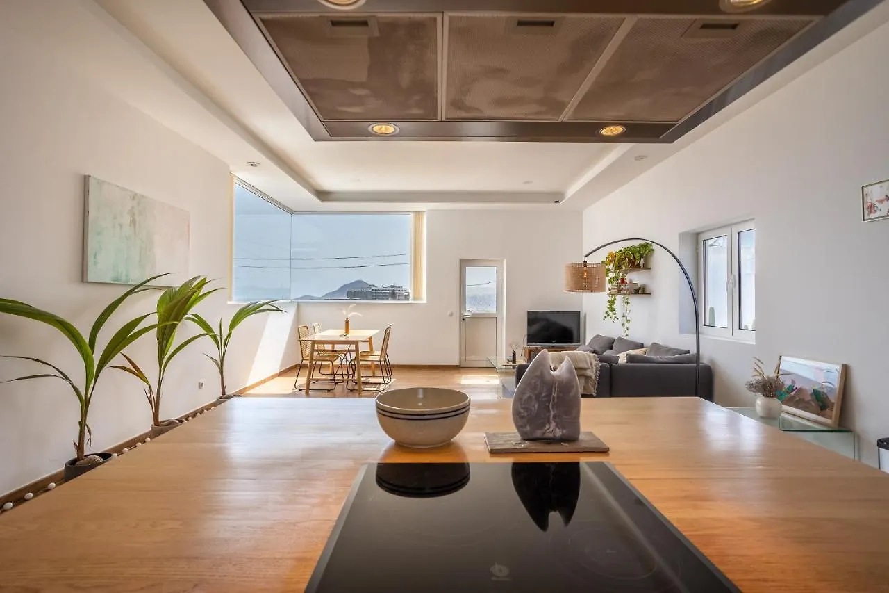 Villa Arizona - 3-Bedroom House By The Sea El Medano   El Medano (Tenerife)
