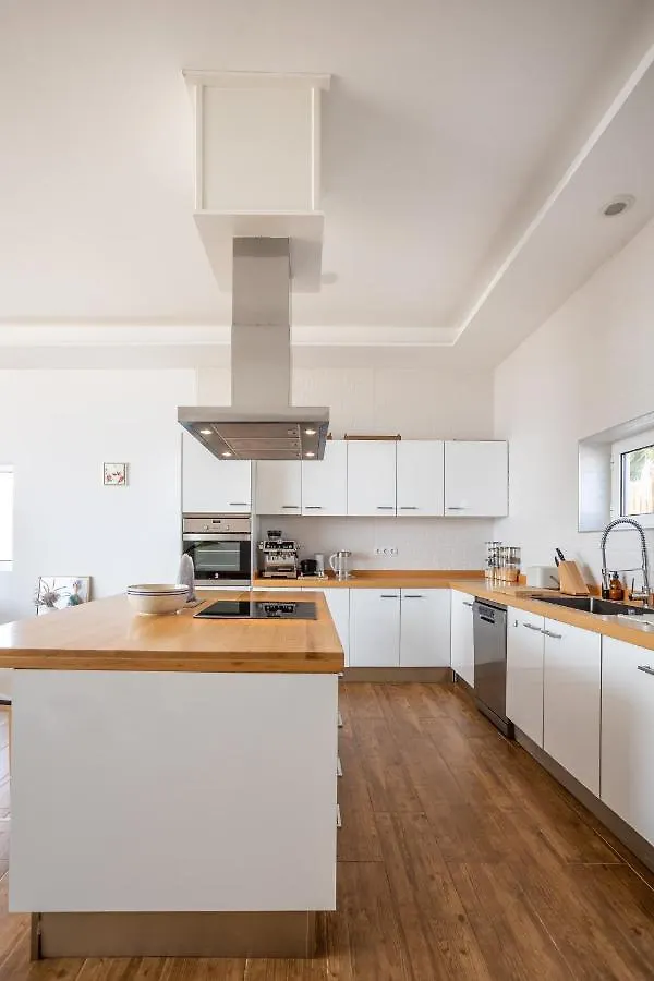 Villa Arizona - 3-Bedroom House By The Sea El Medano   El Medano (Tenerife)